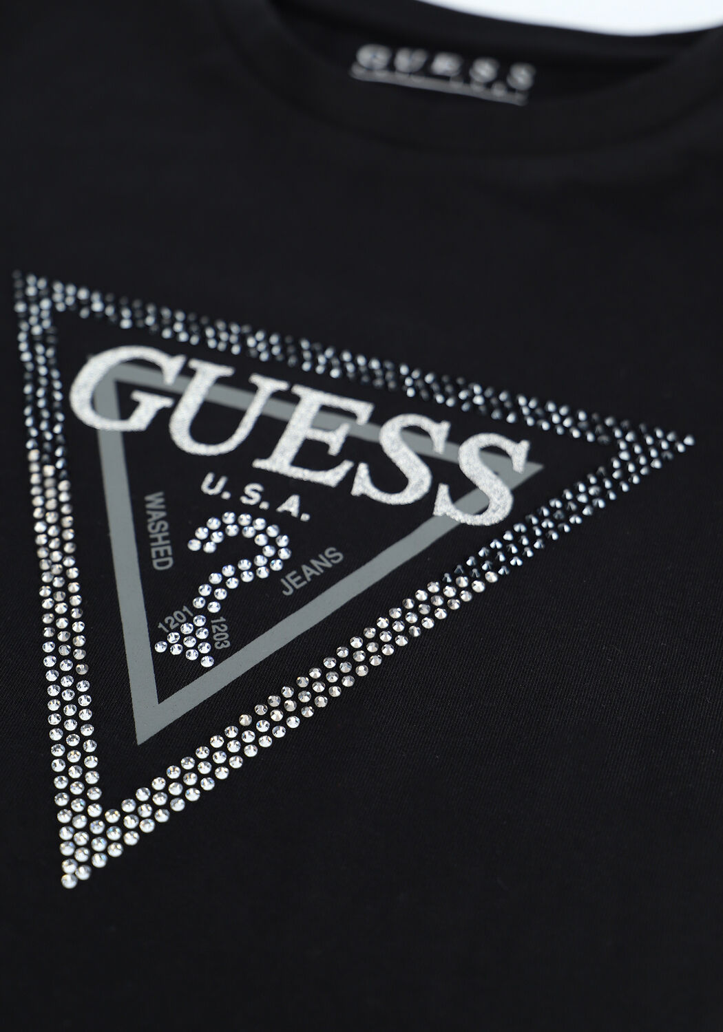 Schwarze GUESS T-shirt SSCN AMALUR TEE - large