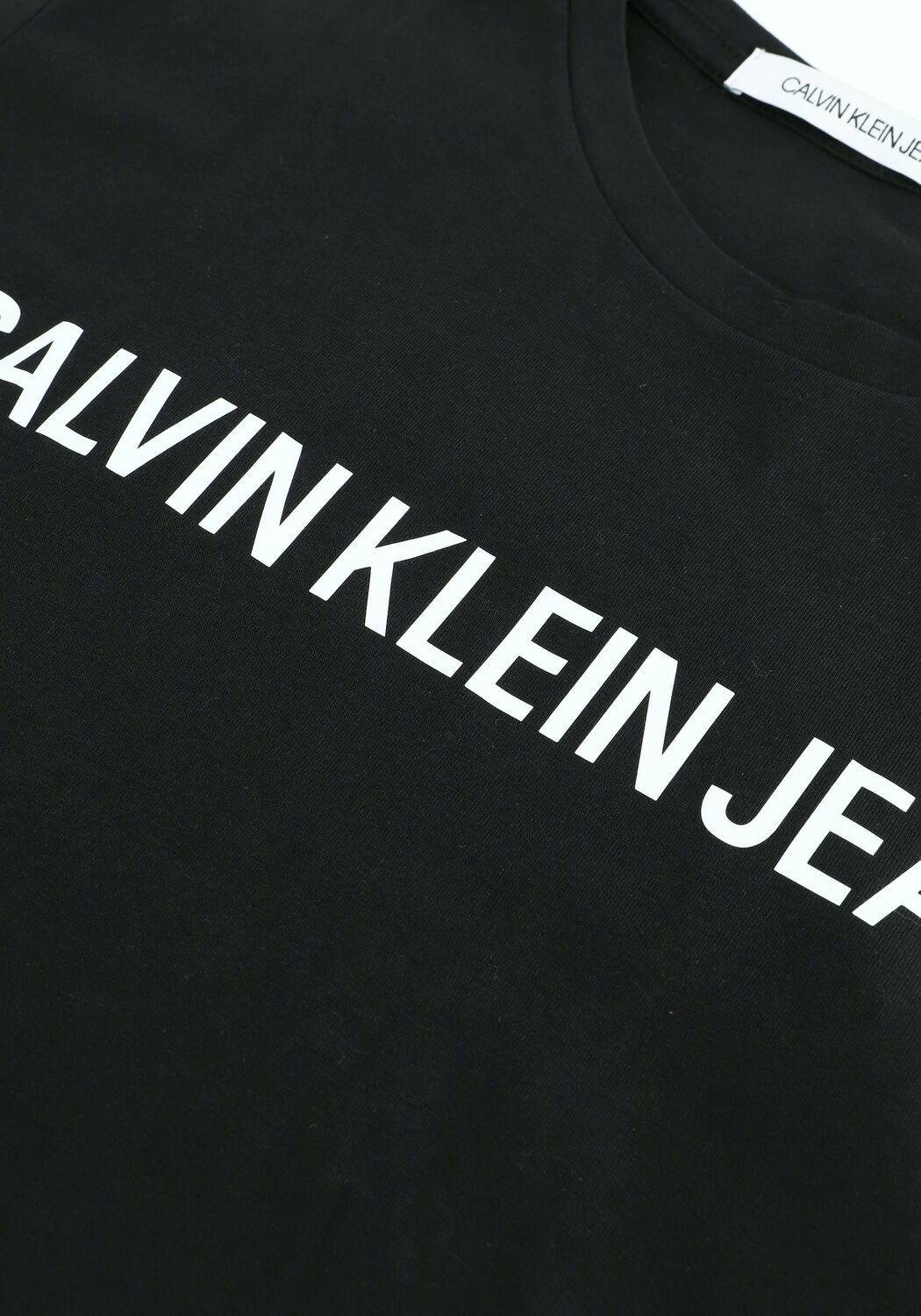 Schwarze CALVIN KLEIN T-shirt INSTITUTIONAL L - large