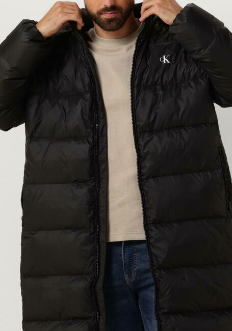 Schwarze CALVIN KLEIN Wattierte Jack ESSENTIALS DOWN LONG PARKA - large