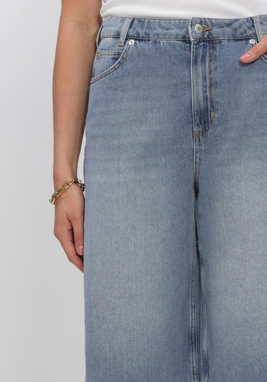 Blaue COPENHAGEN MUSE Kurze Hosen CMANORA-BERMUDA - large