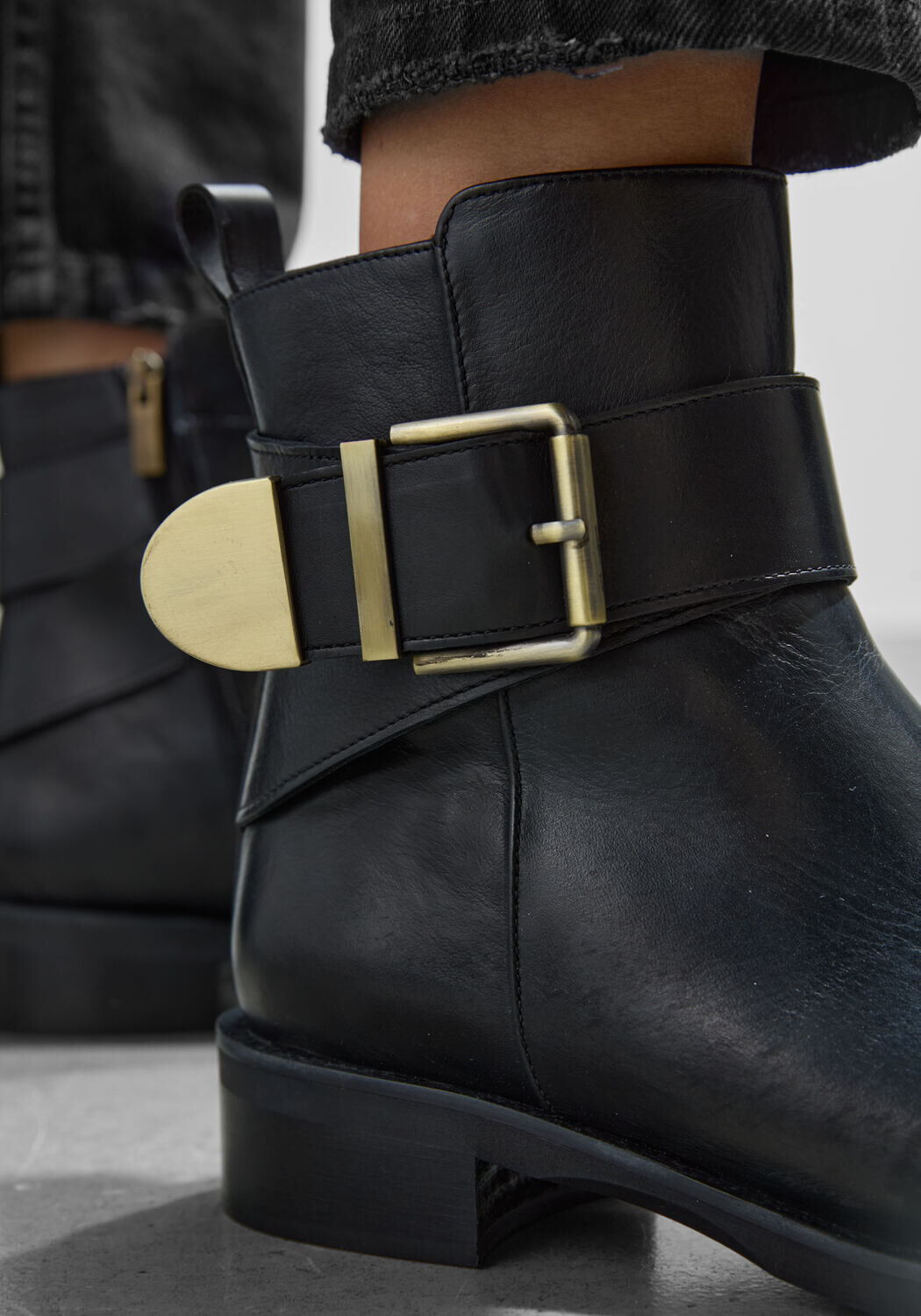 Schwarze LINA LOCCHI Stiefeletten 2232 - large