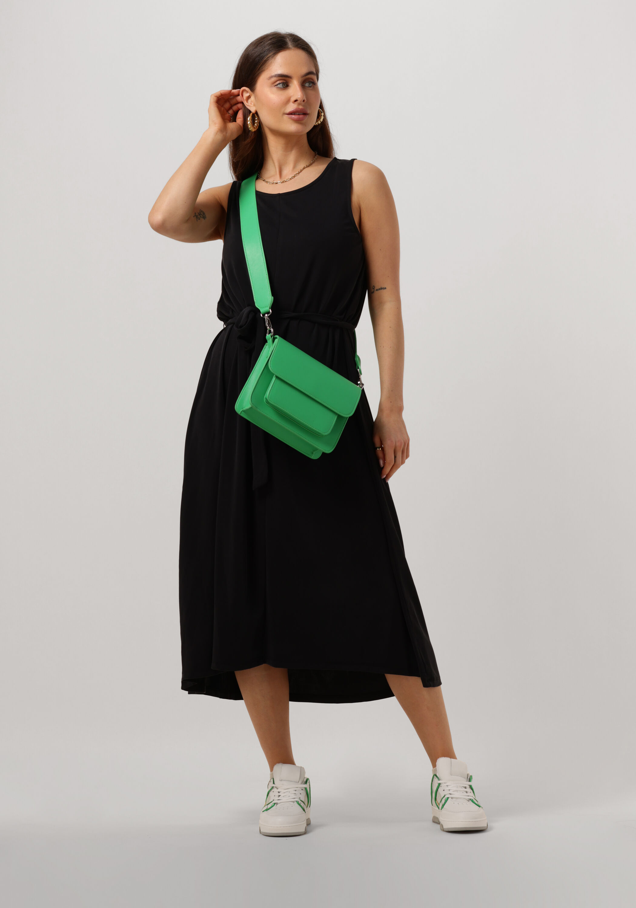 Gr ne HVISK Umh ngetasche CAYMAN POCKET STRUCTURE Omoda