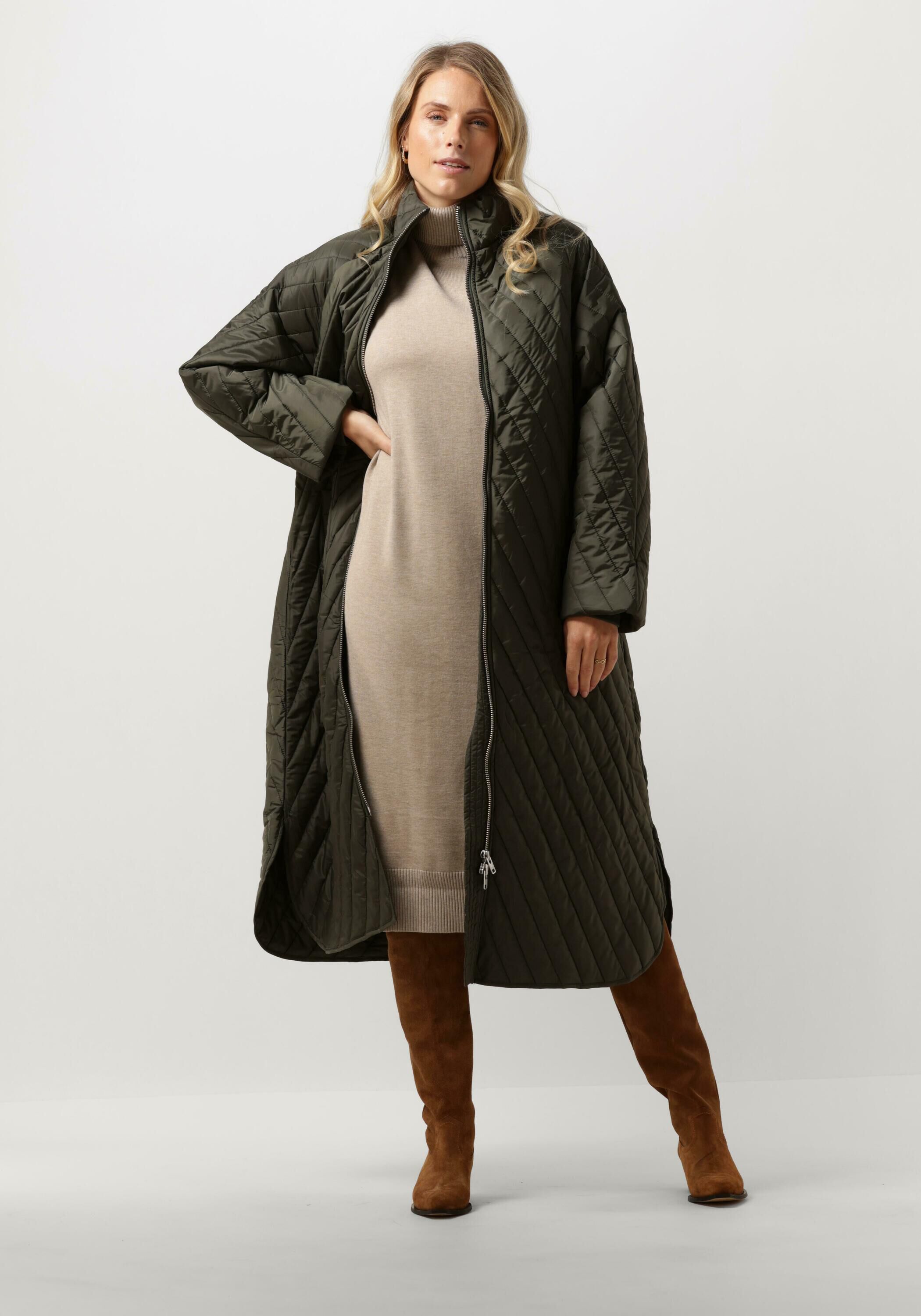 Spin coat second female on sale