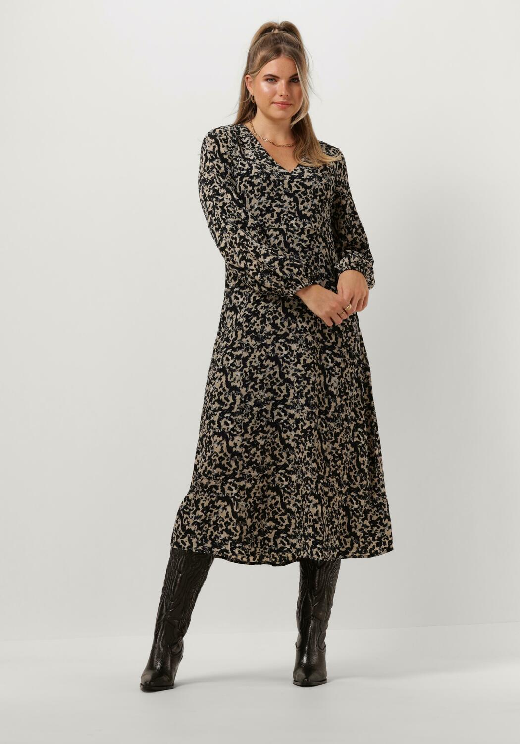 Nicht-gerade weiss MSCH COPENHAGEN Midikleid MSCHRHIAN DRESS AOP  