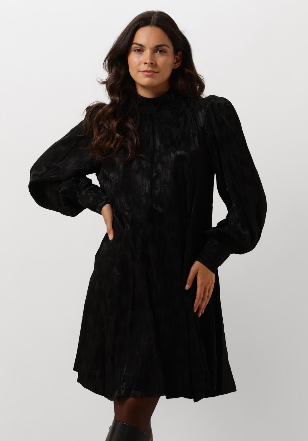 Schwarze GESTUZ Minikleid DALILAGZ SHORT DRESS Omoda schwarze-gestuz-minikleid-dalilagz-short-dress-omoda